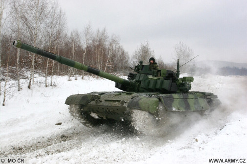 T-72M4CZ_char_Tcheque_A204_tir_hiver