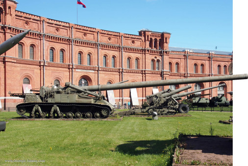 2B1_Oka_artillerie_420mm_URSS_001