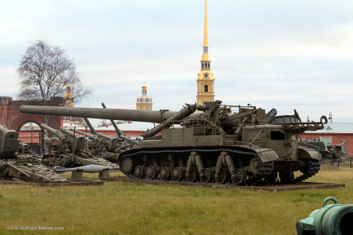 2B1_Oka_artillerie_420mm_URSS_007