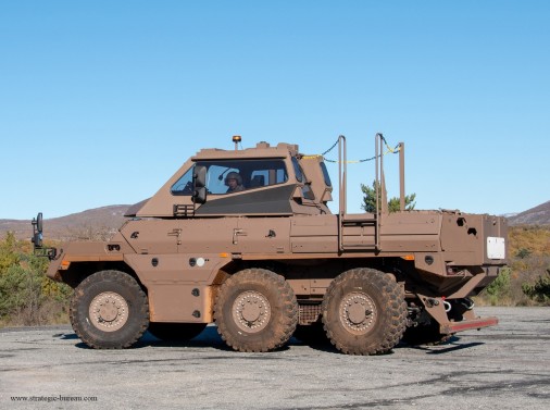 EBRC_Jaguar_école_Kiosque_6x6_France_A101