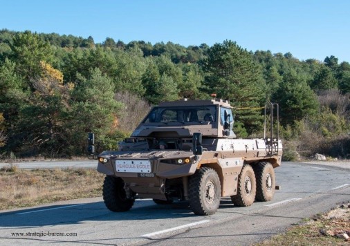 EBRC_Jaguar_école_Kiosque_6x6_France_A102