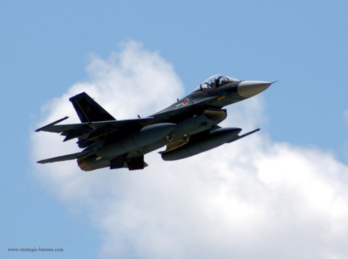 F-2 makes live bomb debut during exercise