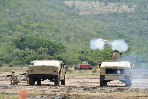 Spike-MR_HMMWV_tir_Colombie_A101