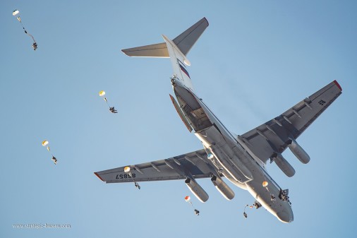 Il-76_Candid_avion_transport_Russie_004