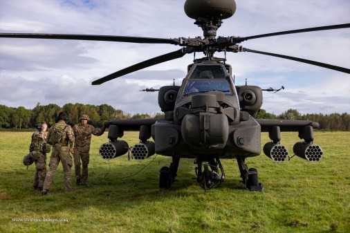 AH-64E_Apache_helicoptere_2023_A101_Royaume-Uni