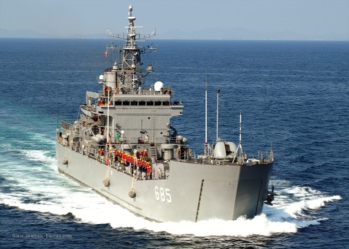 Classe_Go_Jun_Bong_navires_amphibie_Corée_du_Sud_003_Sung_In_Bong_685