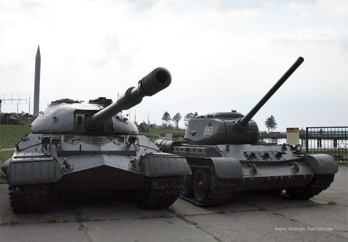 T-10_char_lourd_Russie_003_T-44