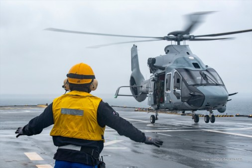 H160_helico_France_appontage_Tonnerre_2024_A101