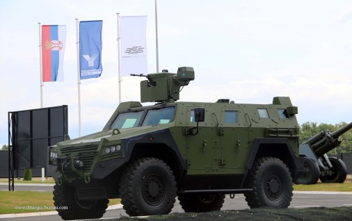 M16_Milos_multirole_4x4_Serbie_001