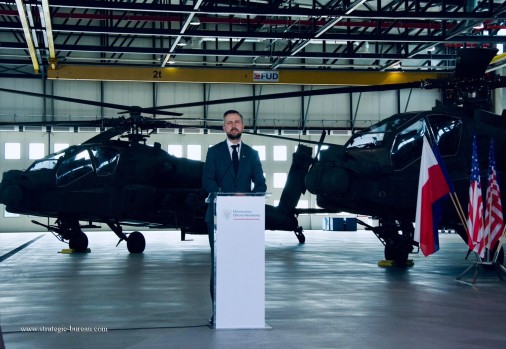 AH-64D_Apache_livraison_Pologne_2025_A101