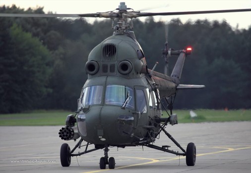 Mi-2_Hoplite_helicoptere_URSS_001