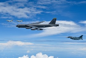 B-52H Stratofortress, F-2, KF-16 Fighting Falcon. Photo : Armée de l’Air sud-coréenne