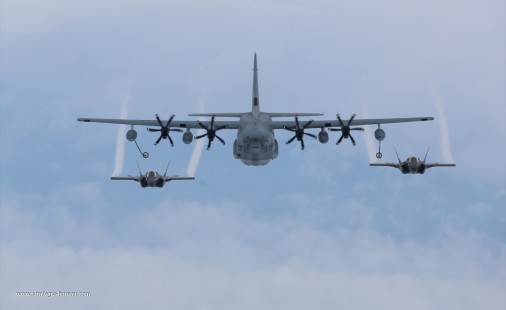 KC-130_Hercules_ravitailleur_USA_003