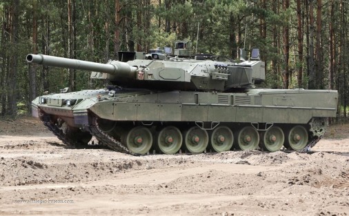 Leopard-2A8_char_Tcheque_2025_A101