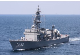 Abukuma_destroyer_fregate_Japon_000A