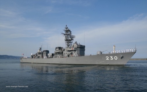 Abukuma_destroyer_fregate_Japon_002