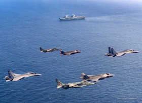 Su-30MKI_Jaguar_F-35B_Inde_Royaume-Uni_A101