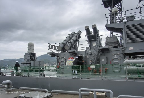 classe_Abukuma_destroyer_fregate_Japon_004