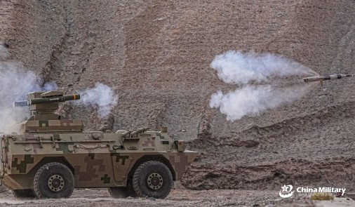 HJ-9_missile_Chine_A102