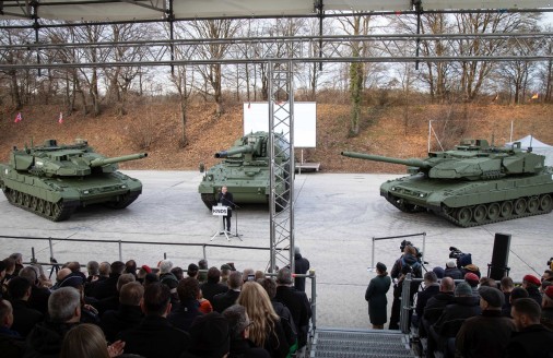 Leopard_2A8_PzH_2000A4_serie_Allemagne_2025_A100A