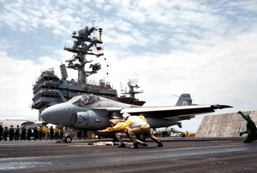 A-6E_Intruder_avion_attaque_USA