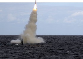 Missile Tomahawk tiré par le SNA Astute. Photo : POA Paul Punter/Royal Navy