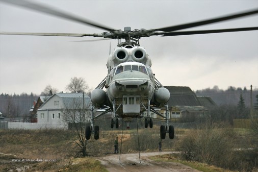 Mi-10_Harke_helicoptere_URSS_001